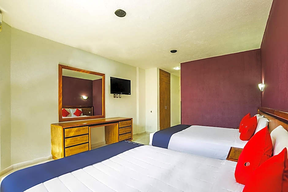 Capital O Hotel Casa Blanca, Morelia