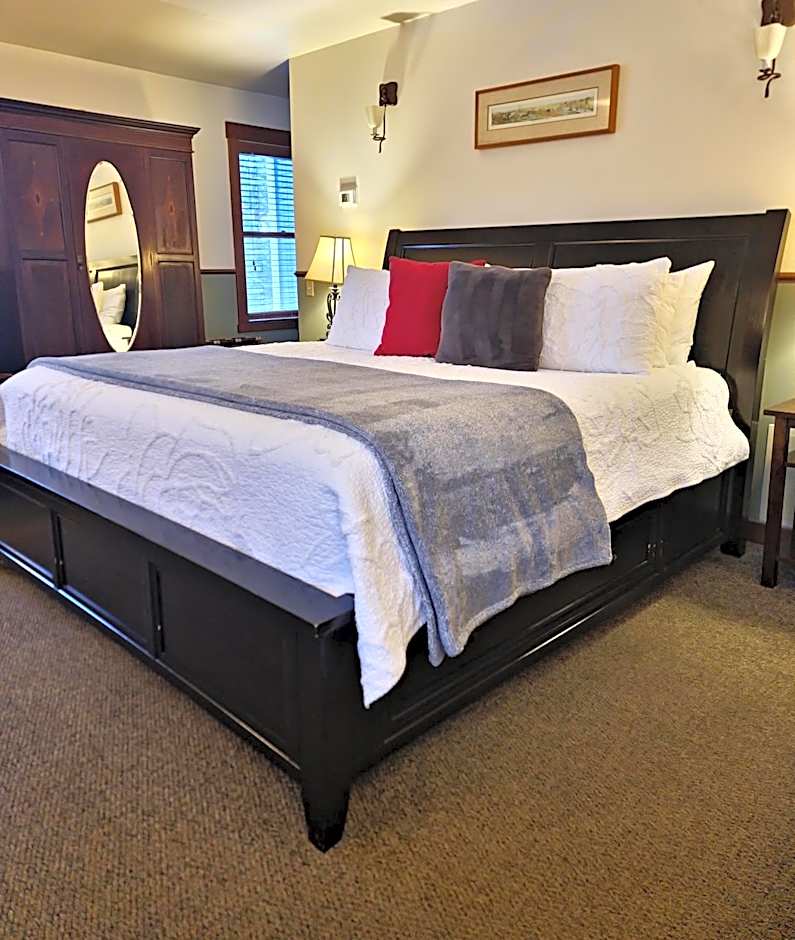 The Heron Inn and Day Spa