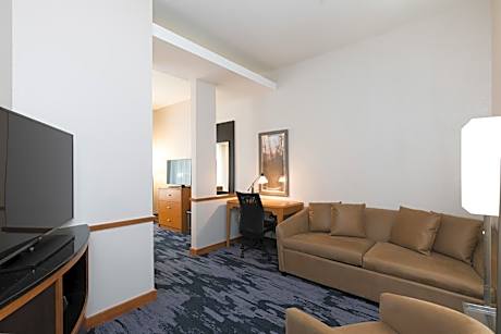 King Studio with Sofa Bed