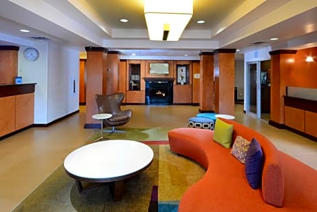Fairfield Inn & Suites Roanoke Hollins/I-81