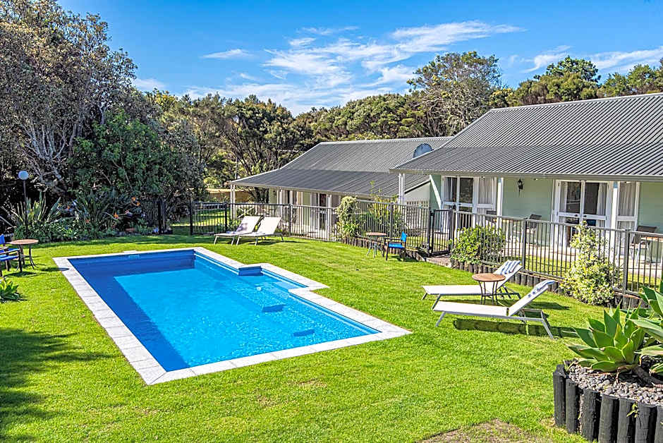 Ash Grove Boutique Motel