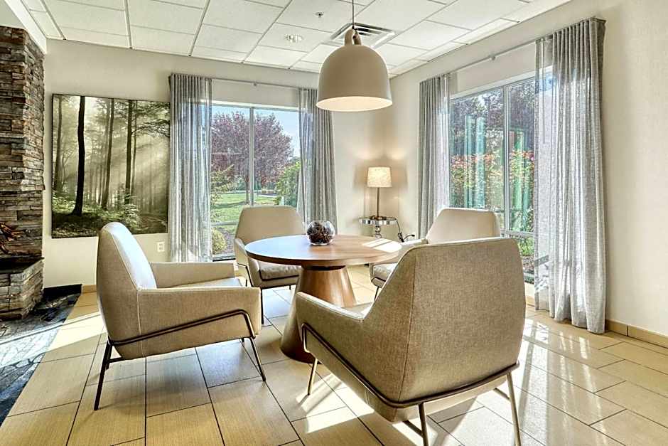 Fairfield Inn & Suites by Marriott Harrisburg West