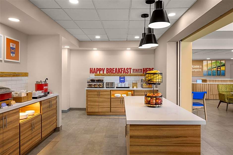 Hampton Inn By Hilton & Suites Moline-Quad City International Airport, Il