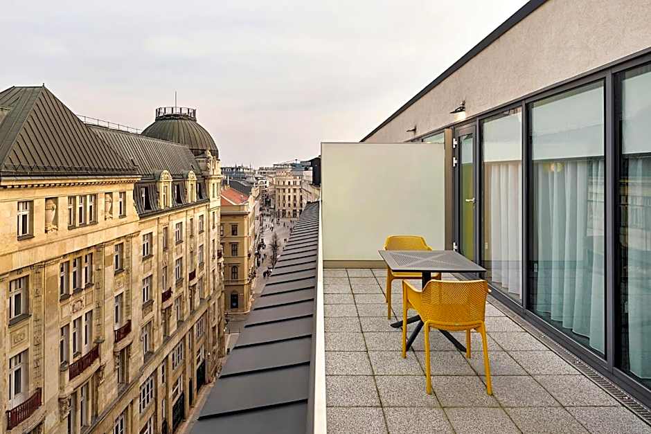 voco Budapest D8 by IHG