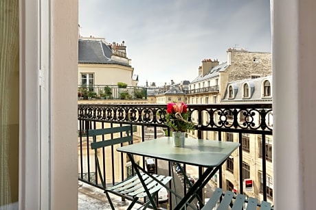 DOUBLE SUPERIOR WITH BALCONY