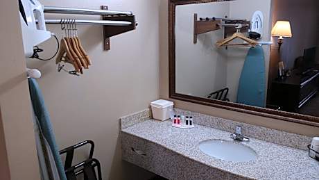 King Room - Non-Smoking