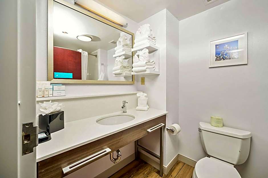 Hampton Inn By Hilton Wilson Downtown