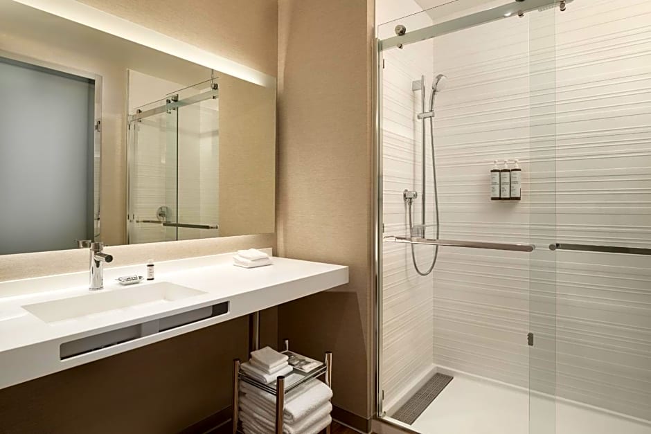 AC Hotel San Rafael Downtown
