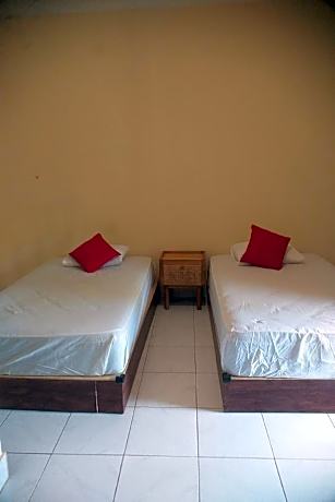 Bed in 8-Bed Mixed Dormitory Room