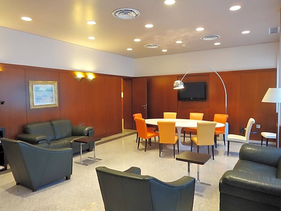 Hotel Excelsior Magenta