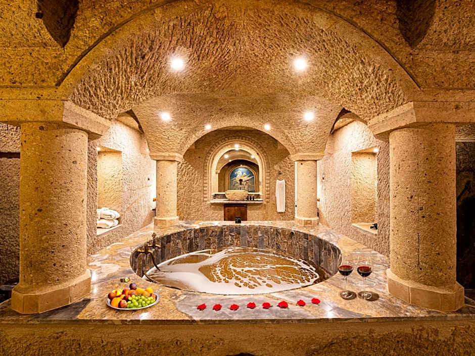 Ares Cave Suites