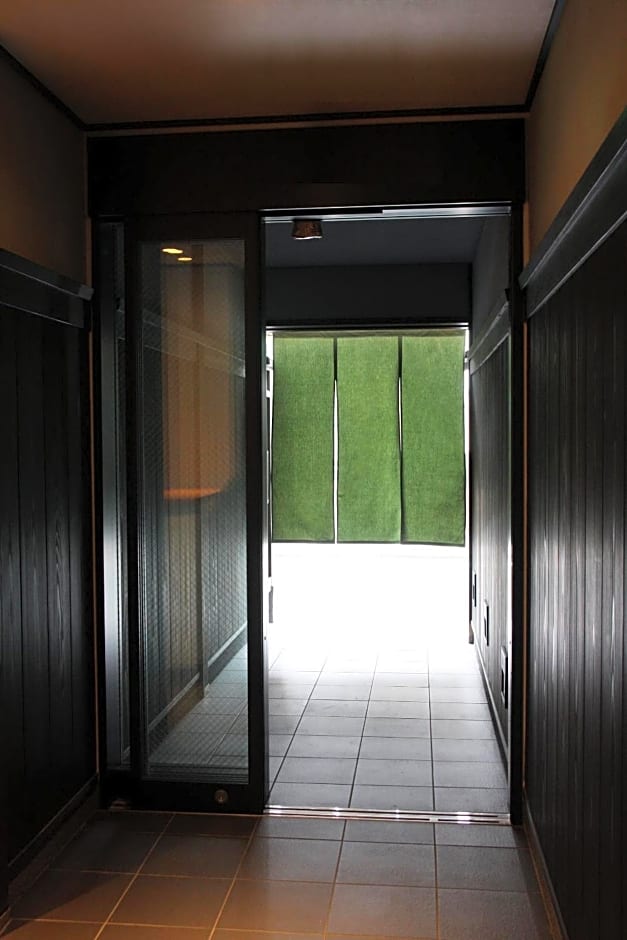 Le Studio Gojo Takakura
