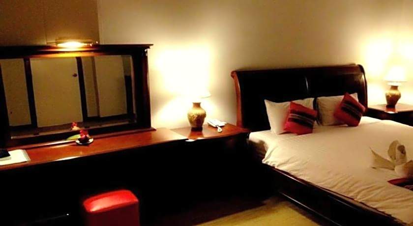 Thepnakorn Hotel