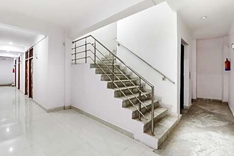 Hotel O Kalawati Palace