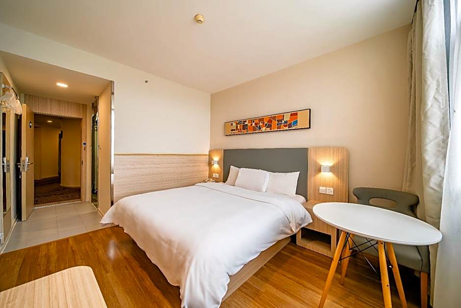 Hanting Hotel Fuzhou Wuyi Square