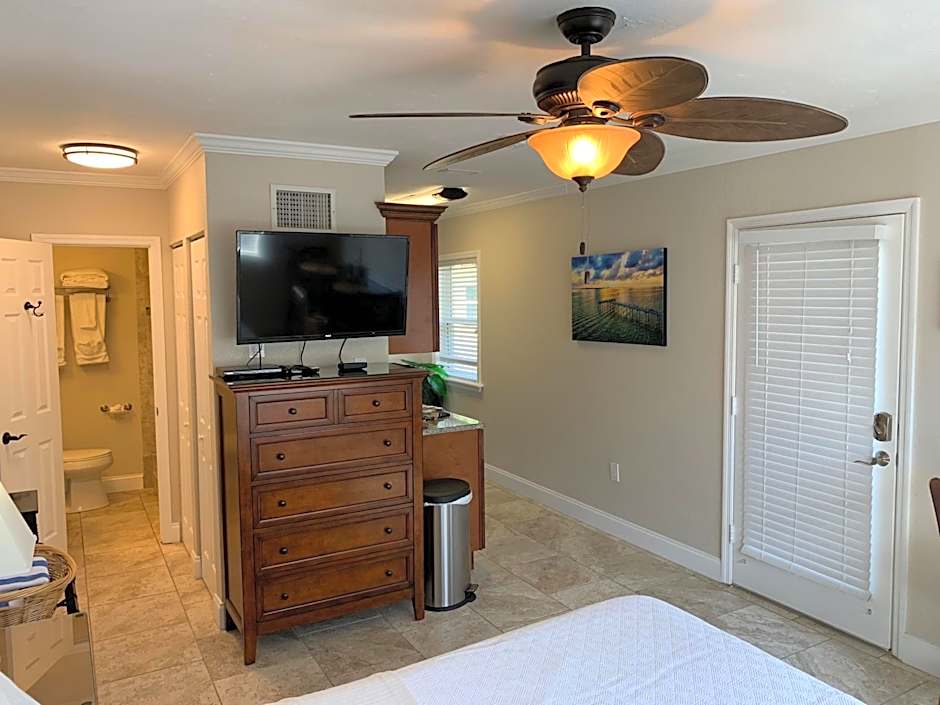 Twin Palms at Siesta