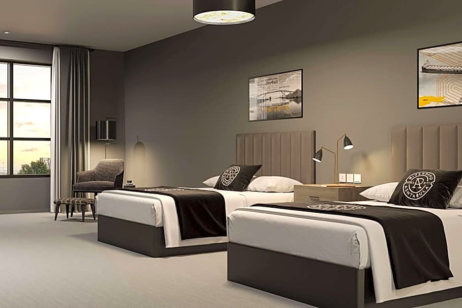 Riverbend Hotel and Suites, Trademark Collection by Wyndham