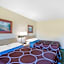 Super 8 by Wyndham Canandaigua