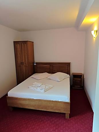 Economy Double or Twin Room