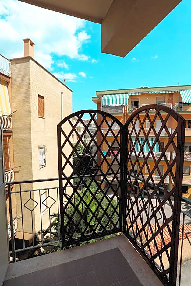 Il Viaggiatore Via Rimini Serapo