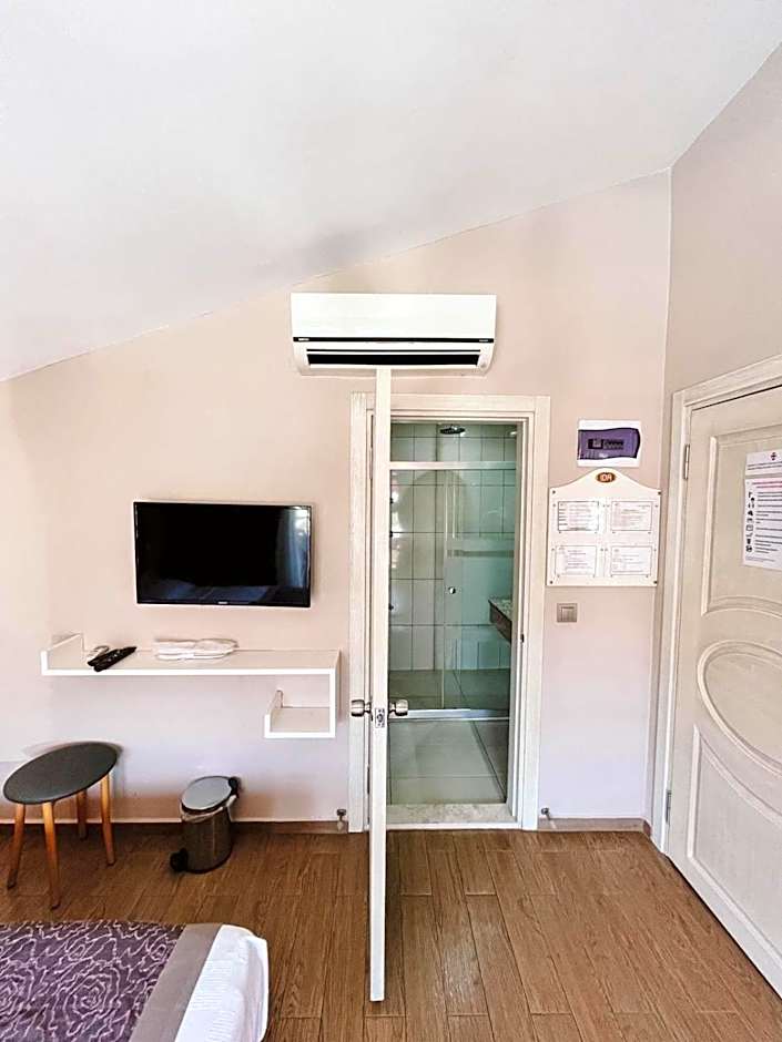Ida Hotel