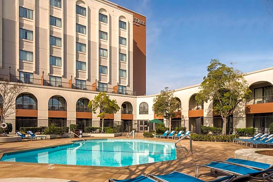 DoubleTree By Hilton Newark - Fremont