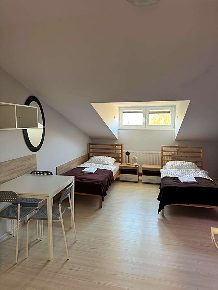 Hostelik Przy Przystanku