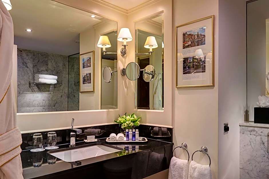 The Shelbourne, Autograph Collection