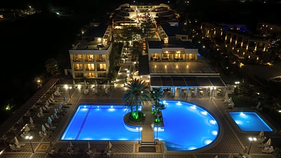 Hydramis Palace Beach Resort