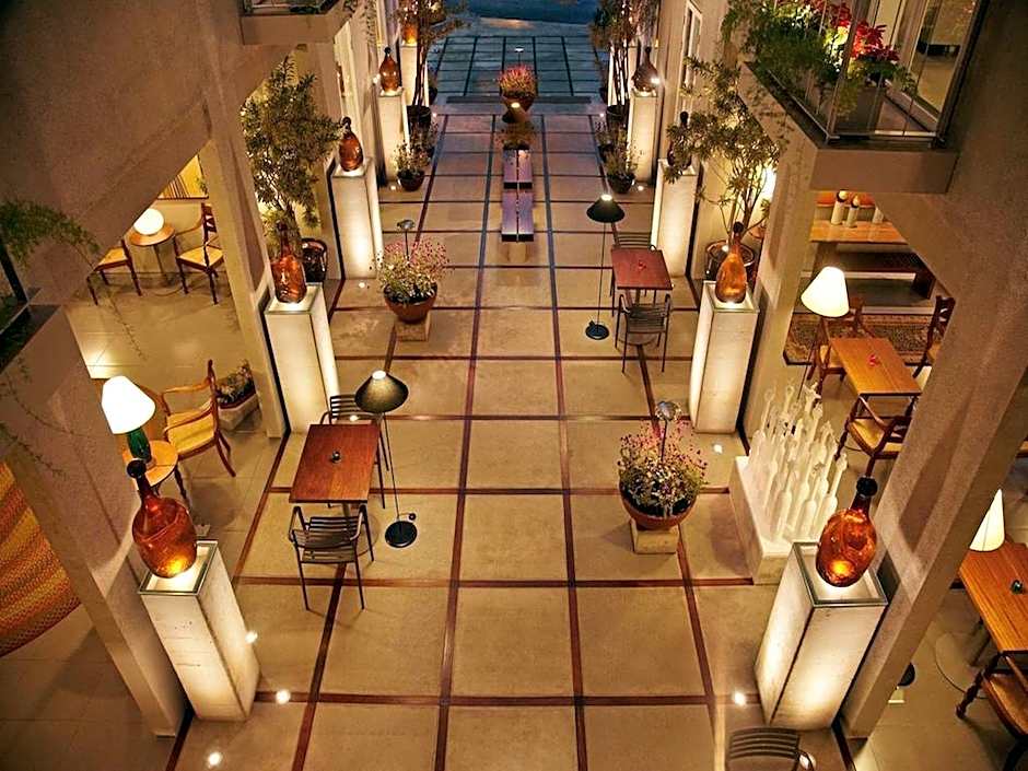 KoenoKoeni Boutique Hotel