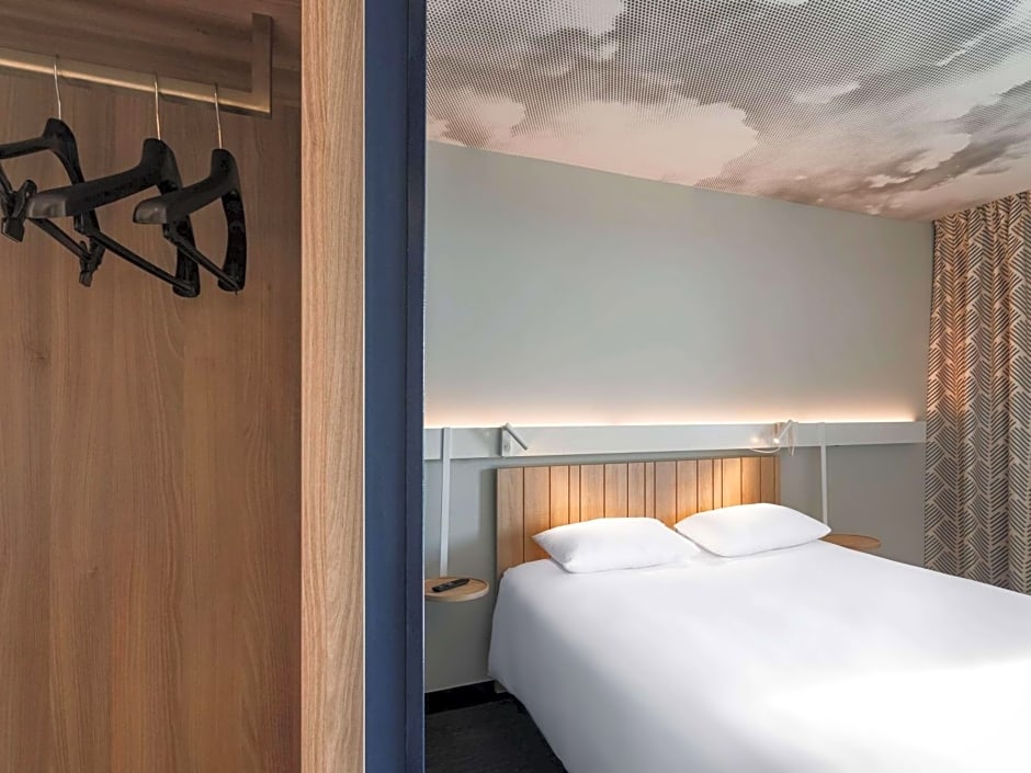 ibis Lyon Meyzieu