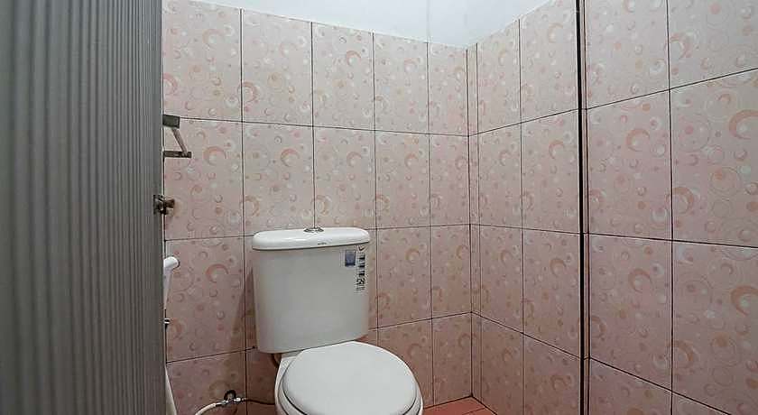 RedDoorz near RSUD Dr Abdul Aziz Singkawang