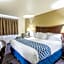 Econo Lodge Inn & Suites Auburn