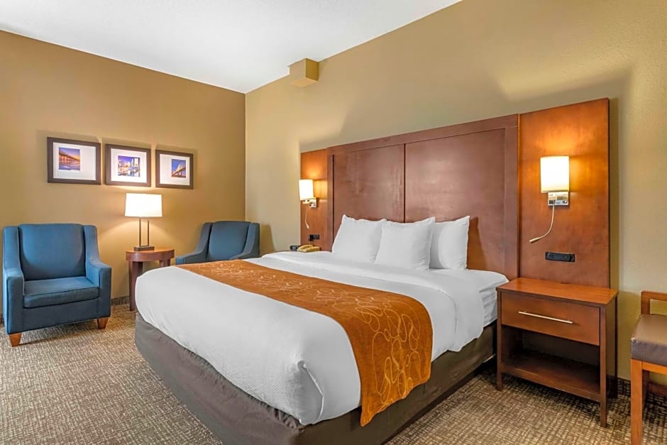 Comfort Suites Baymeadows Near Butler Blvd