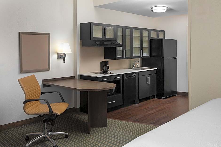 Candlewood Suites Omaha Airport By IHG