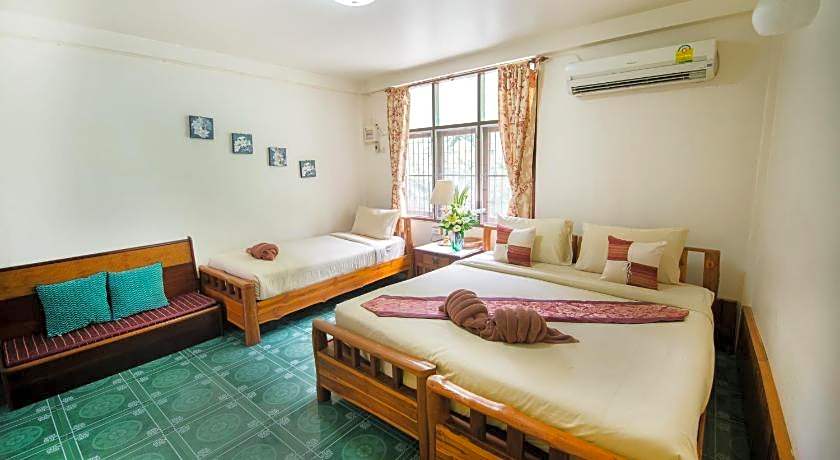 Pong Phen Guesthouse