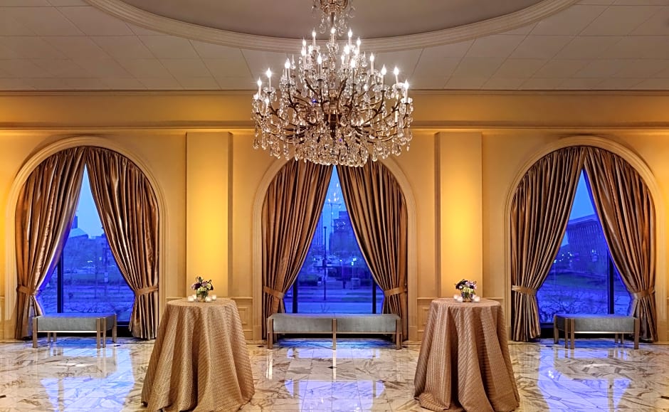 Royal Sonesta Harbor Court Baltimore