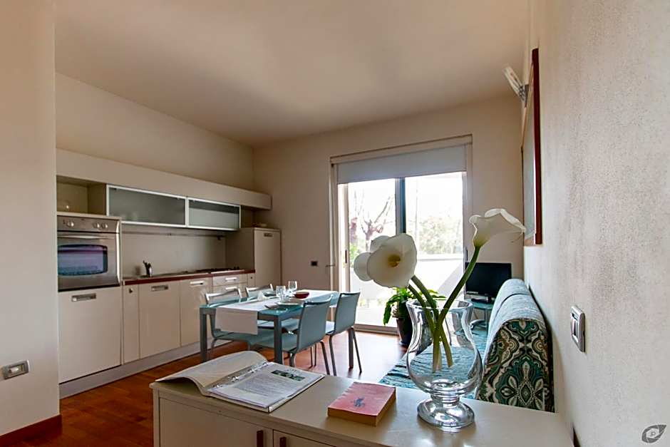 Verdeluna ApartHotel