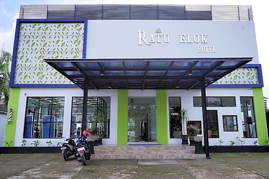 Urbanview Hotel Syariah Ratu Elok Banjarbaru by RedDoorz