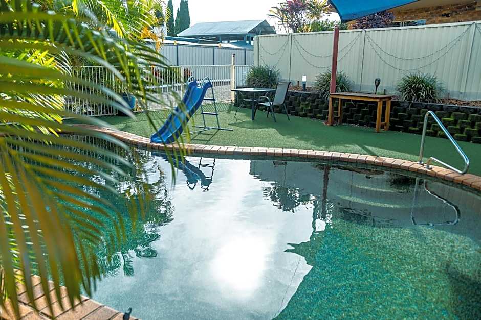 Kennedy Drive Boutique Motel & Nursery- Close To City Centre & Airport