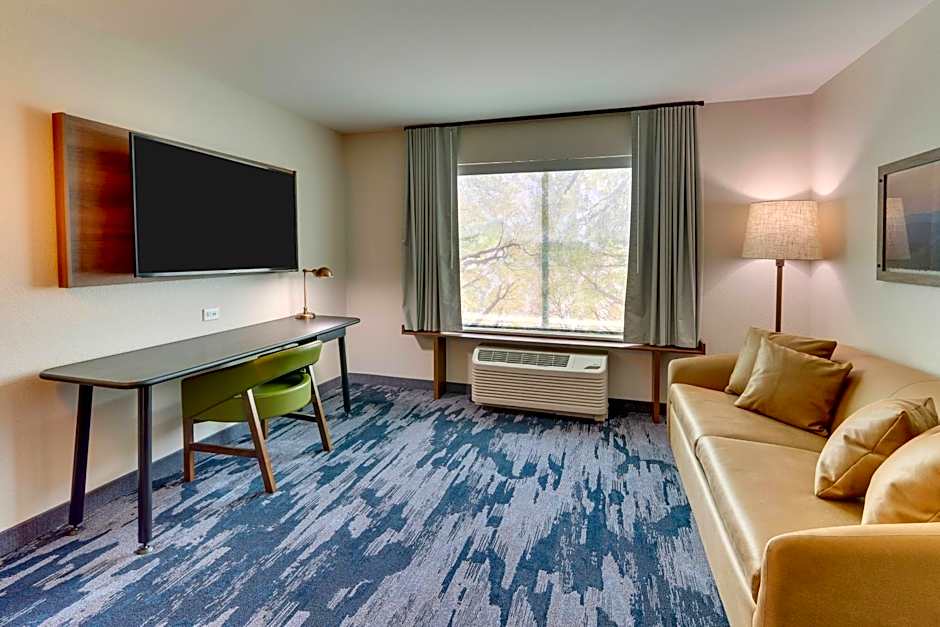 Fairfield Inn and Suites by Marriott Warsaw