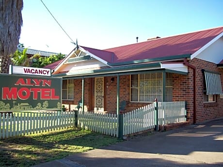 Alyn Motel