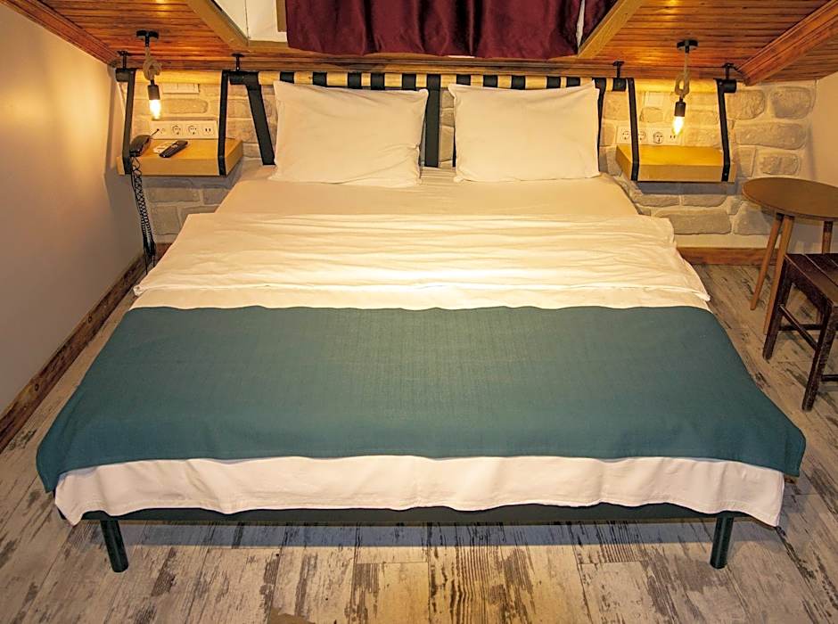HOT BUDGET