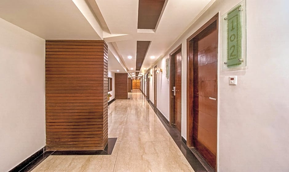 Treebo Premium Queen Of Hills Near Mall Road