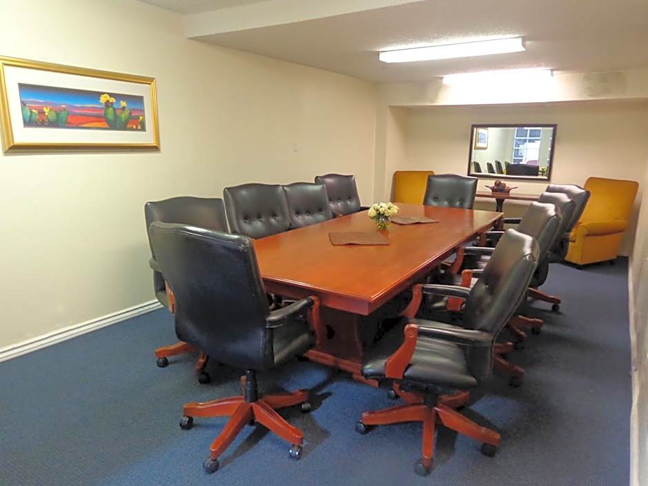Ramada Hotel & Conference Center by Wyndham Las Cruces