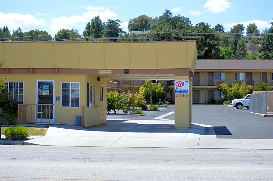 Budget Inn