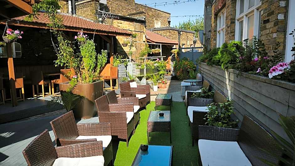 OYO The Kilburn Arms