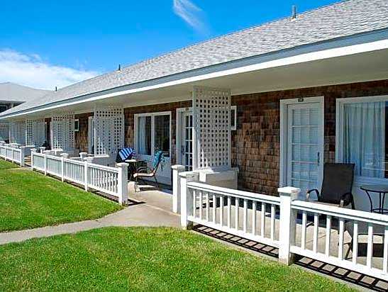 The Beachside At Nantucket