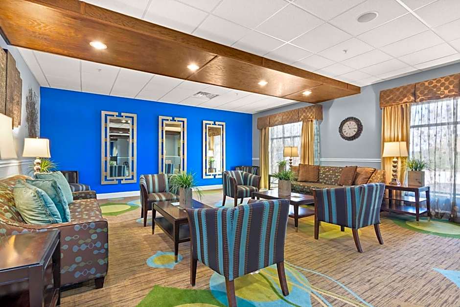 Portland Inn & Suites