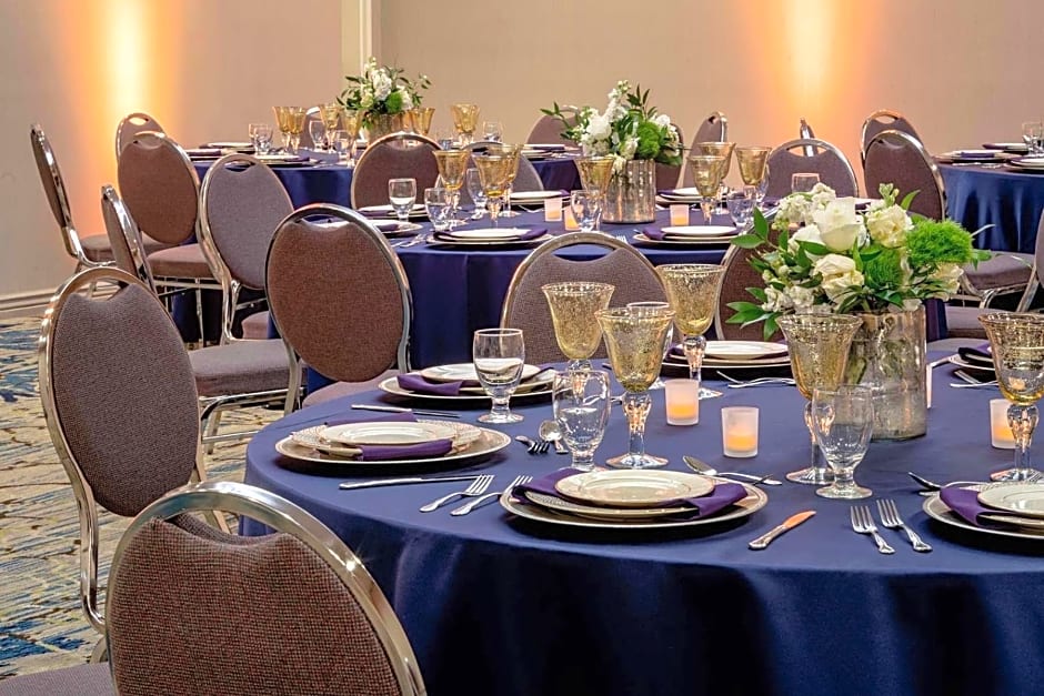 Doubletree Suites by Hilton Salt Lake City